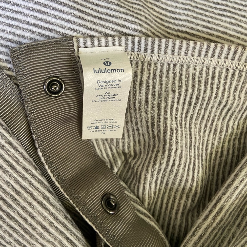 Lululemon Vinyasa neck cowl